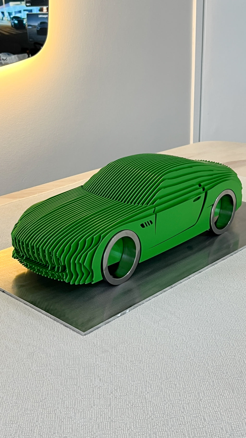 Mercedes GT43 Heykeli