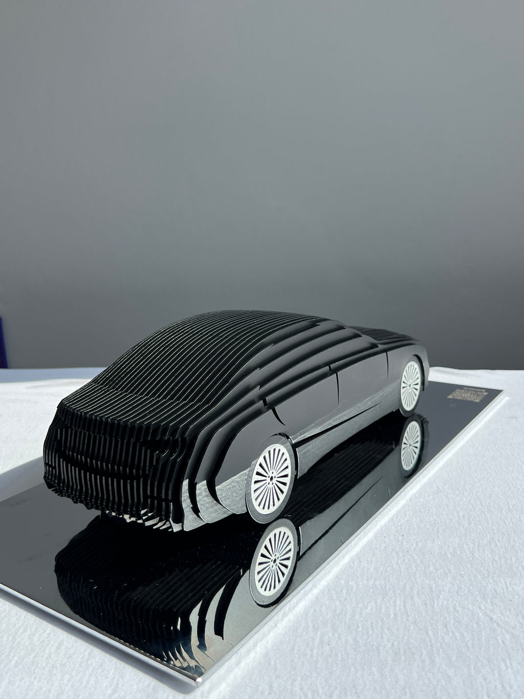 Mercedes C200 Heykeli