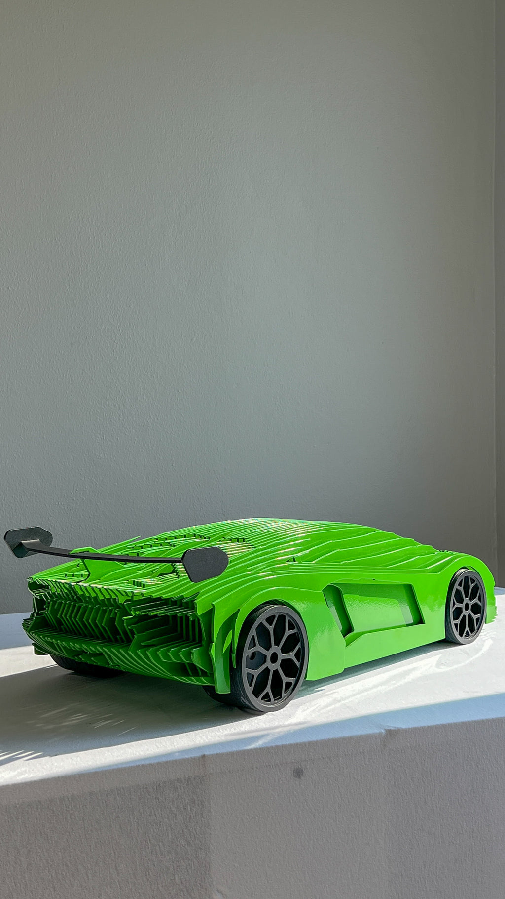 Lamborghini Aventador Heykeli