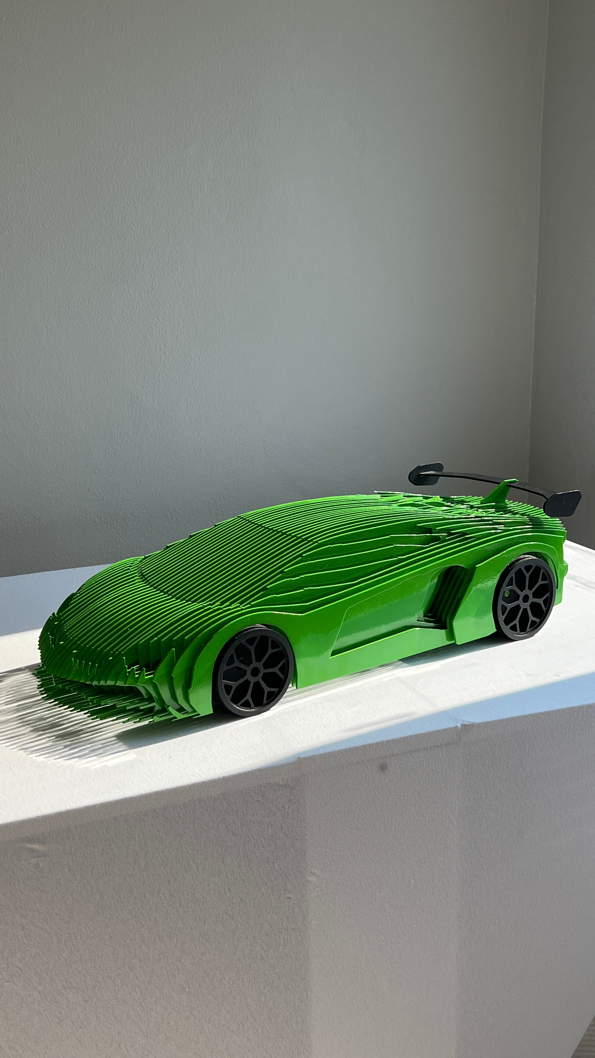 Lamborghini Aventador Heykeli