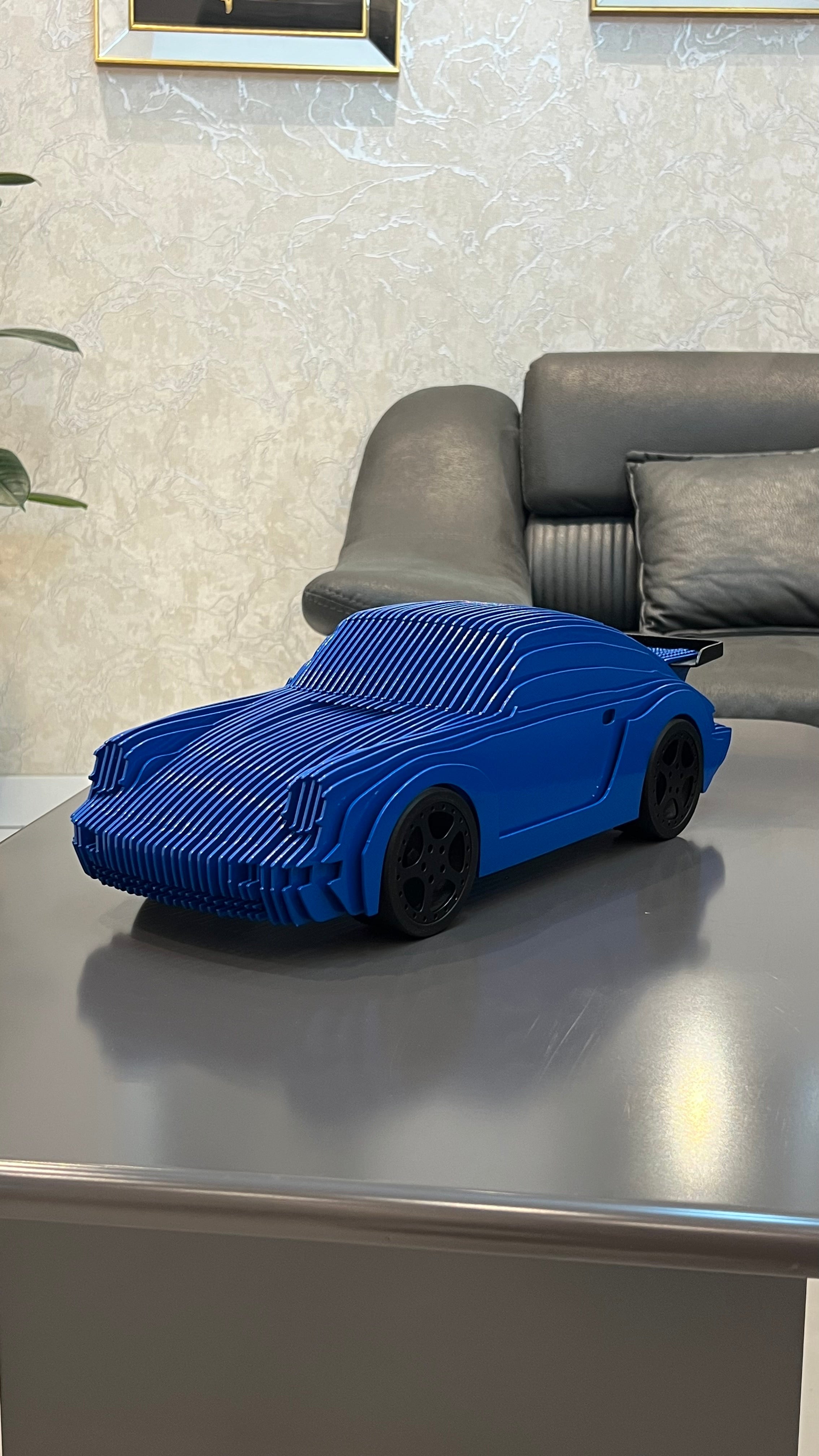 Porsche Carrera Heykeli
