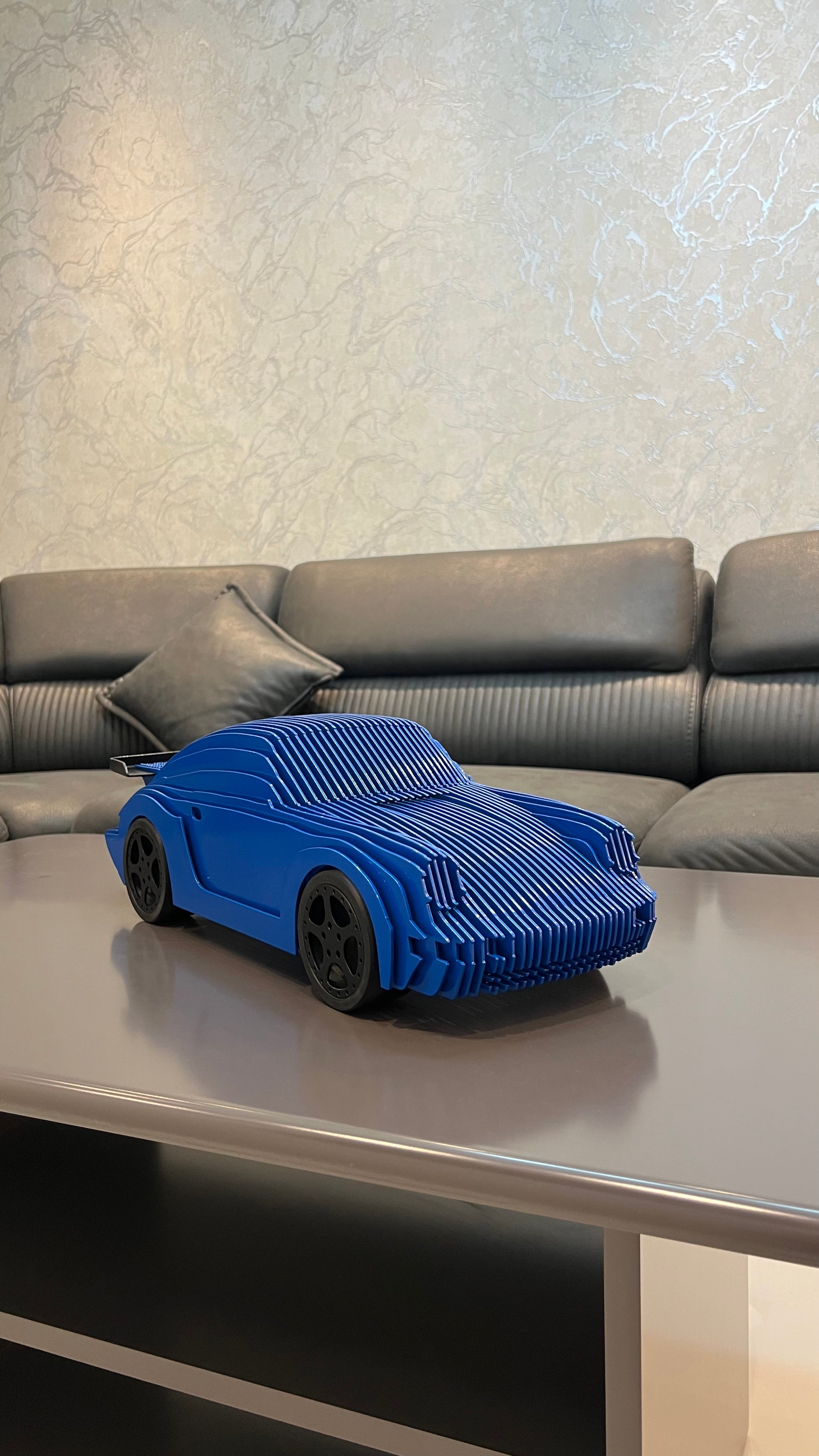 Porsche Carrera Heykeli