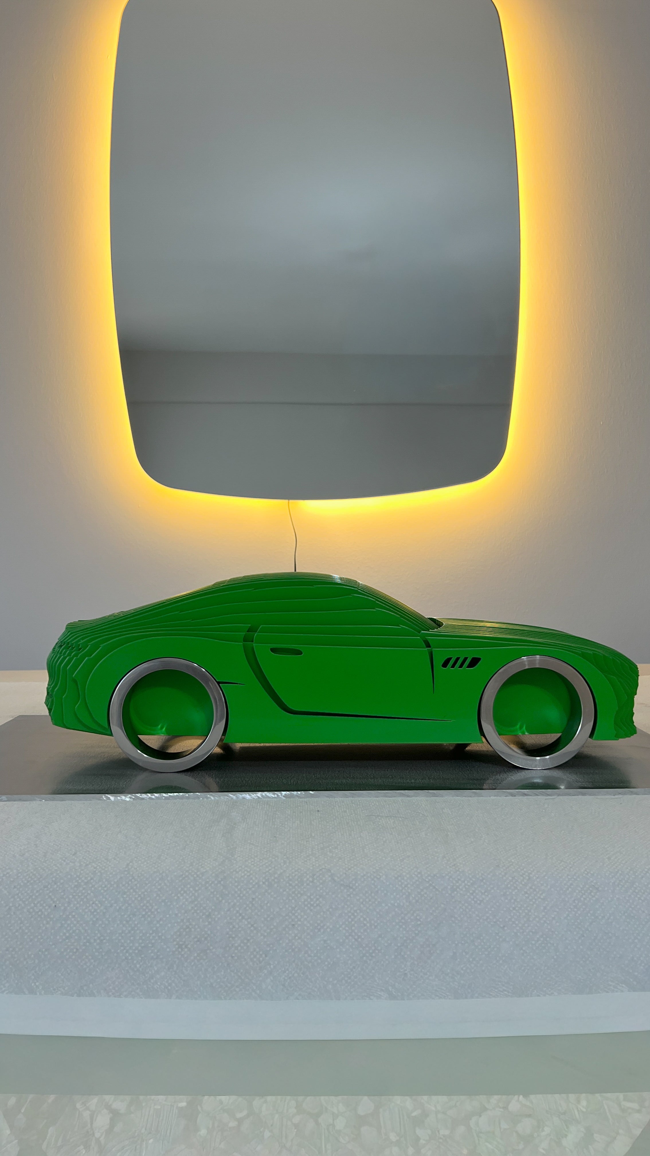 Mercedes GT43 Heykeli