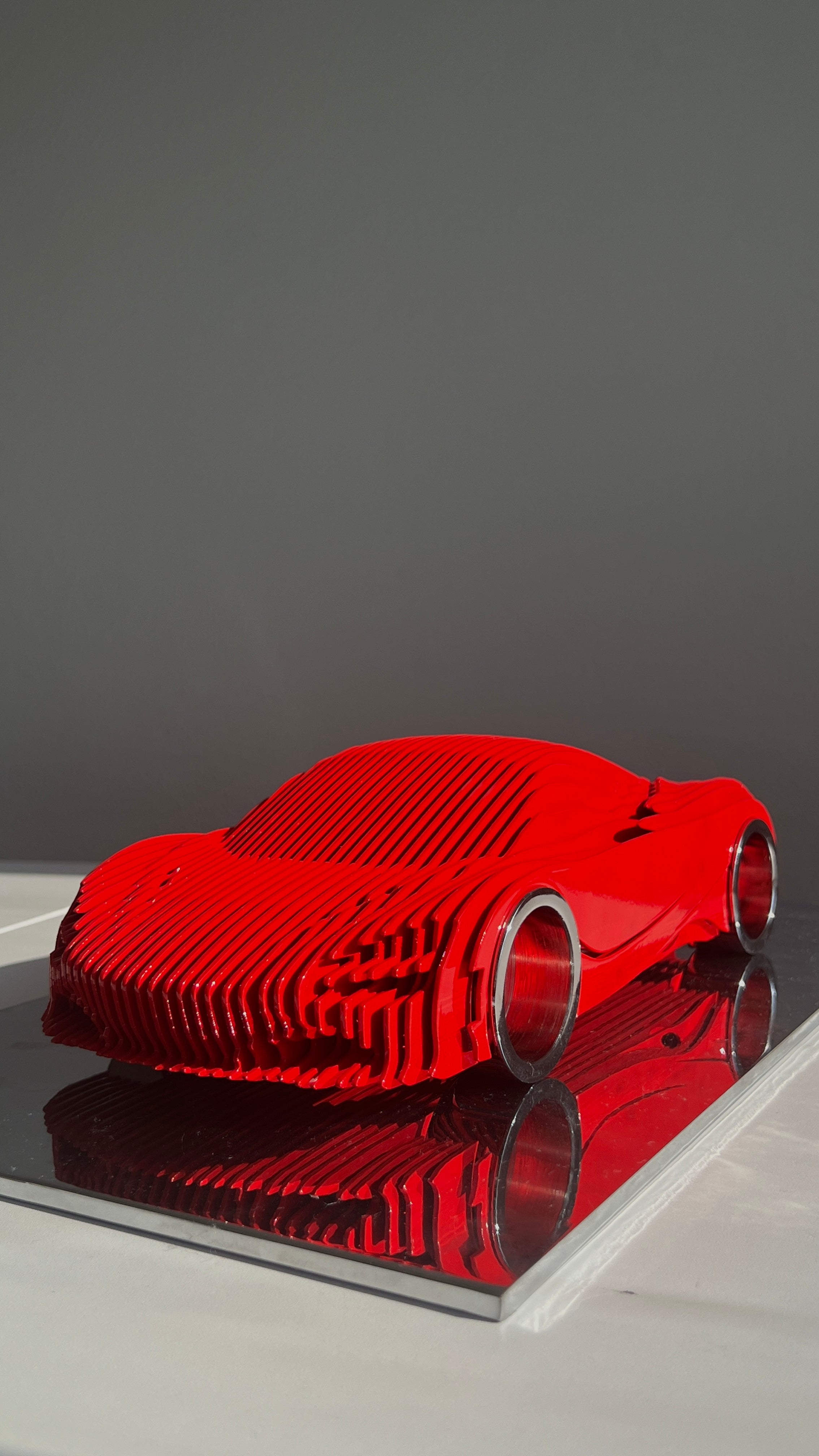 McLaren 720S Heykeli