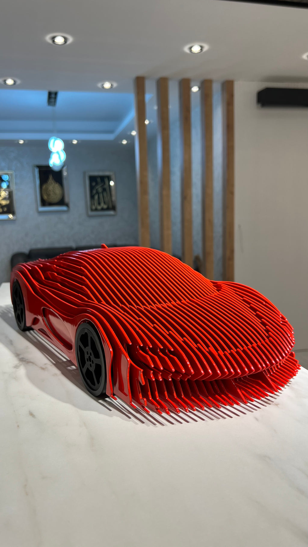 Ferrari SF90 Heykeli