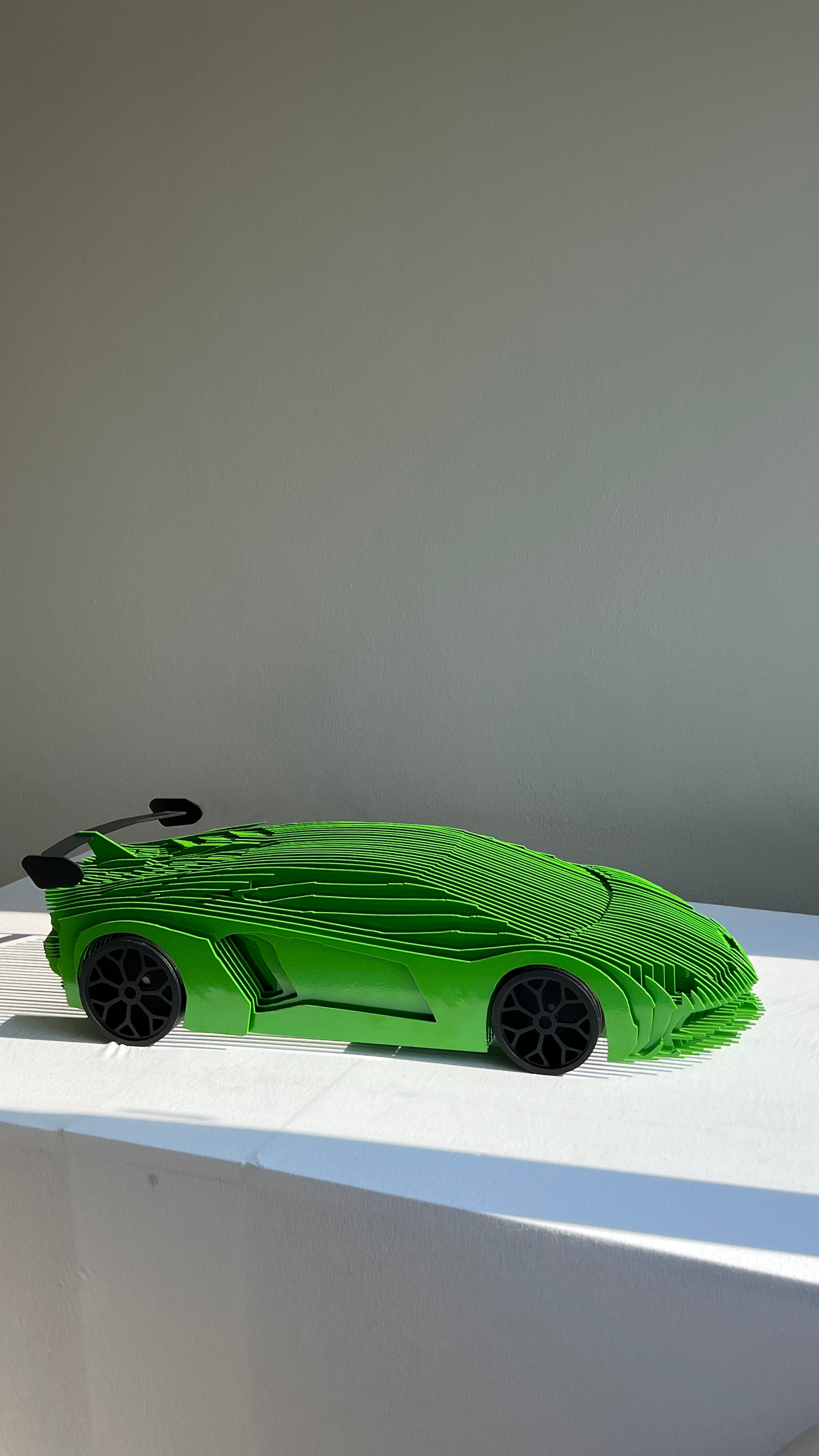 Lamborghini Aventador Heykeli